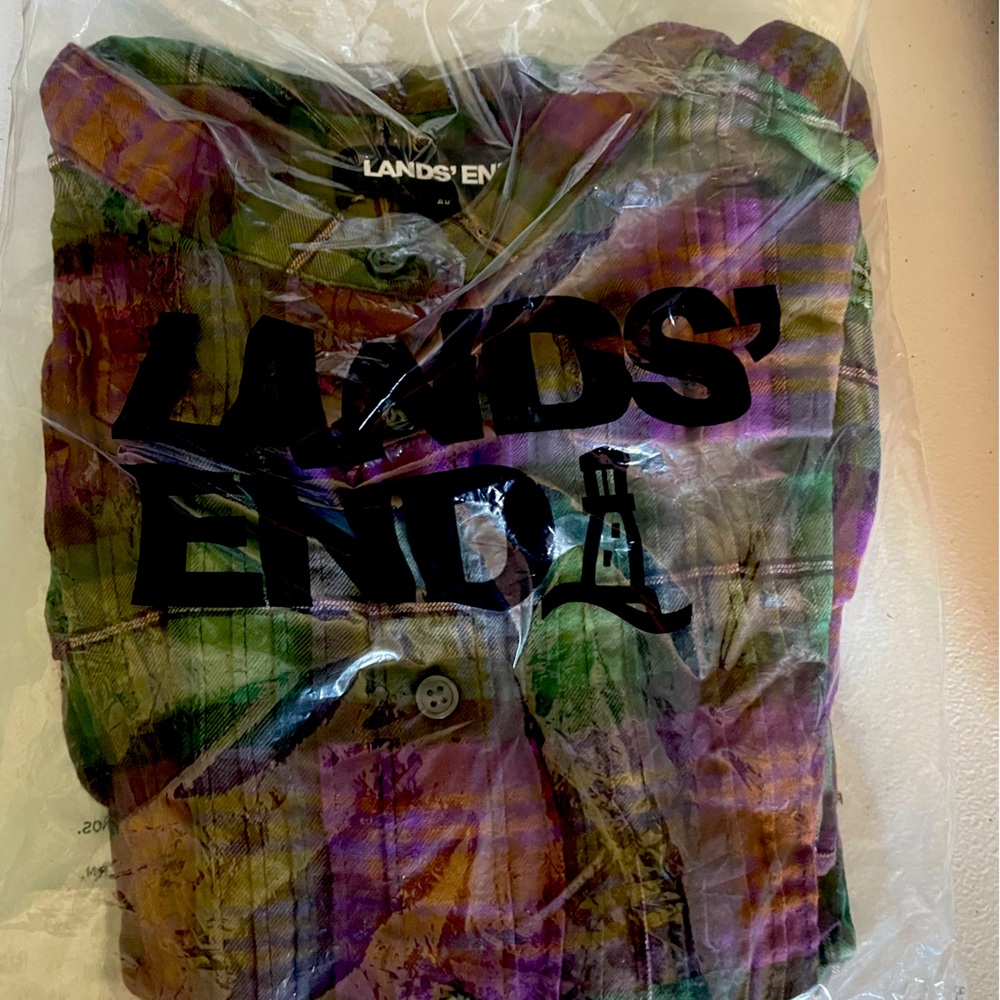 land end button up